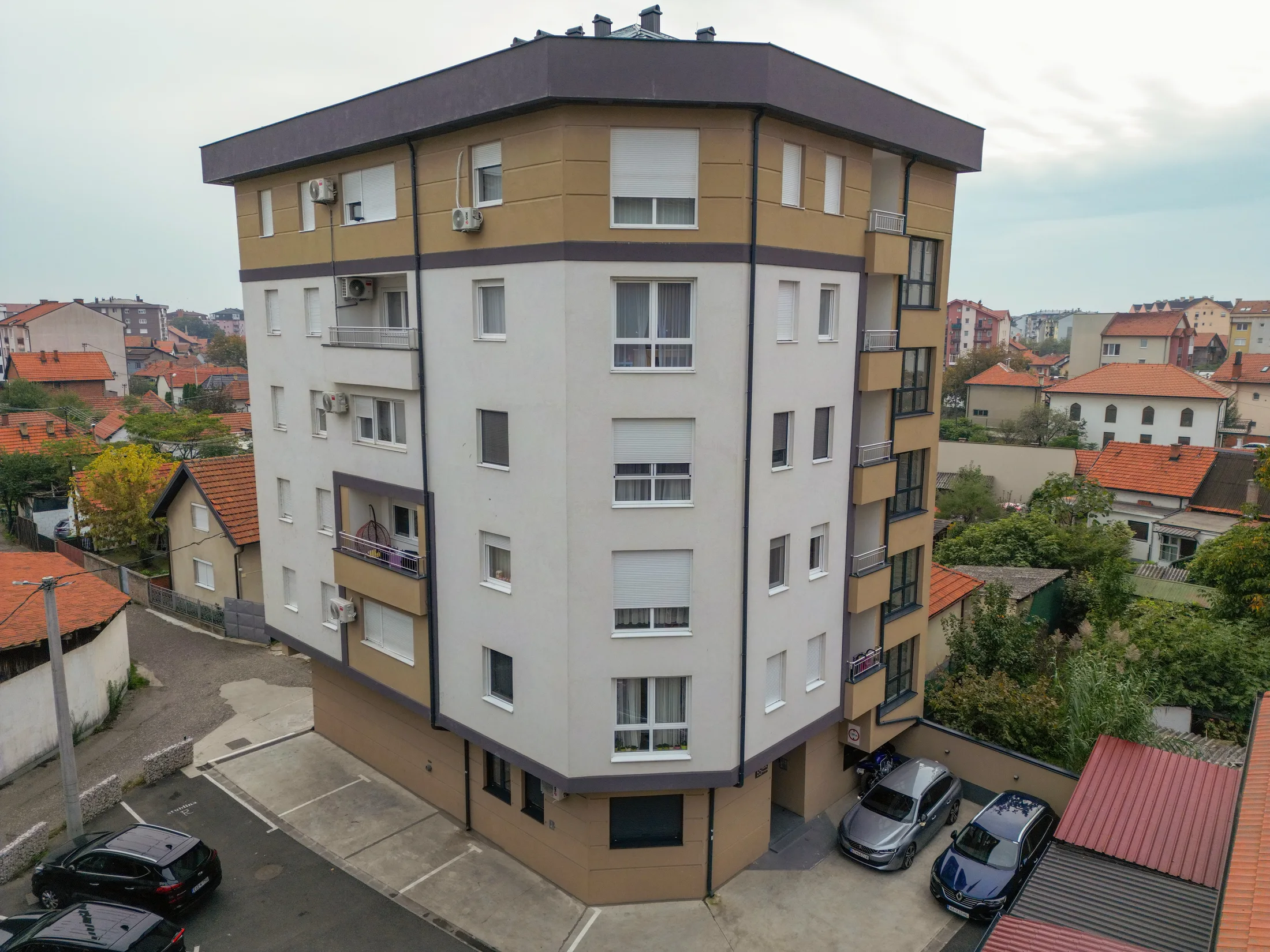 Fotografije govore više.
